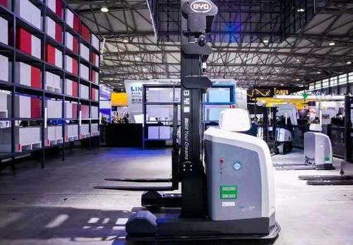 比亚迪叉车 以智能机器人引领“搬运机器人时代”